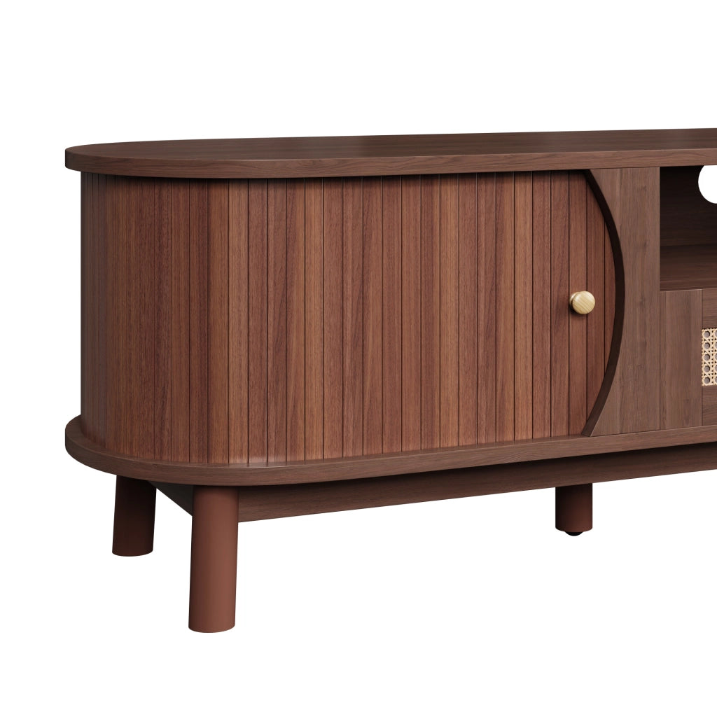 Mobile TV in MDF color noce con ante scorrevoli e cassetti in rattan