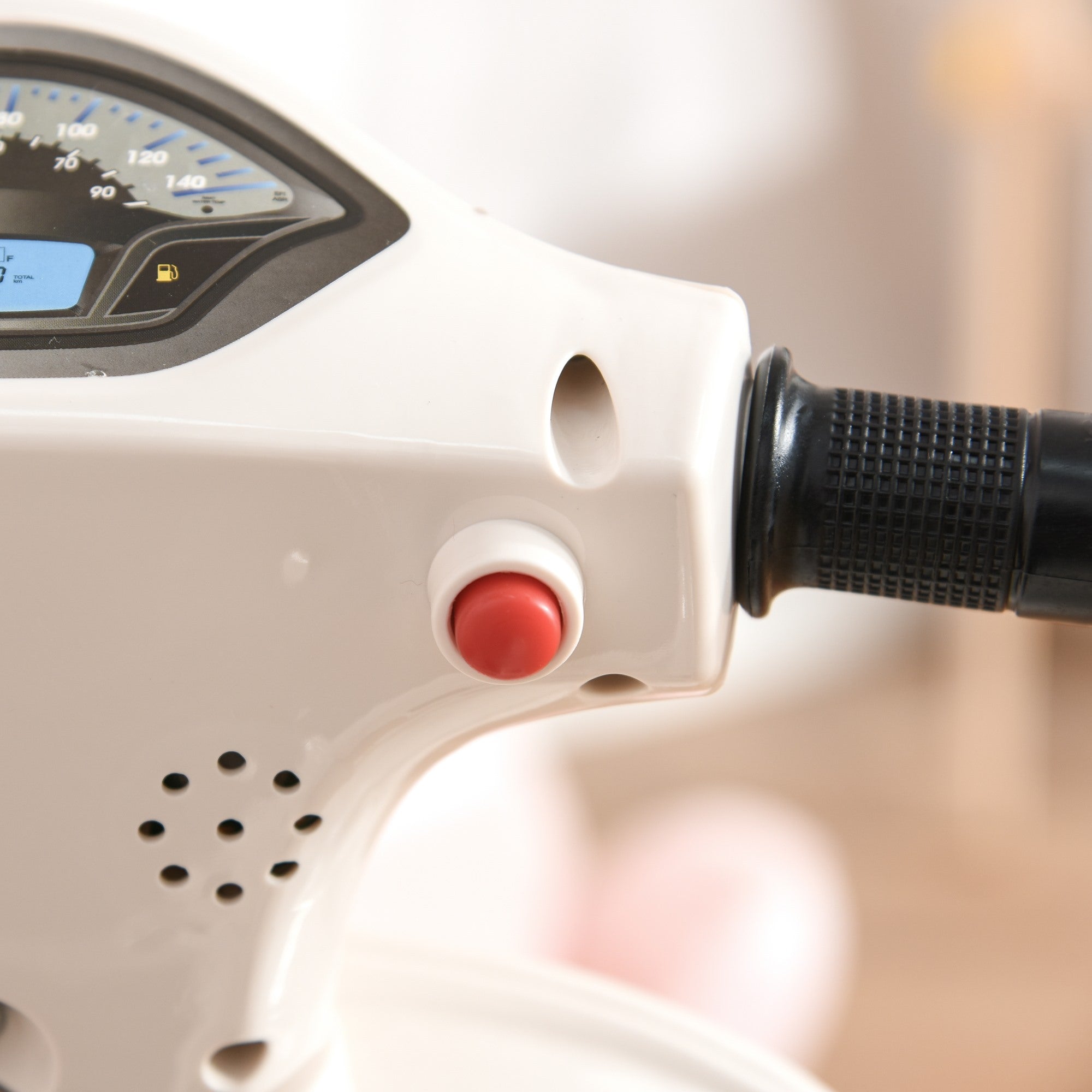 Easycomfort Moto Elettrica per Bambini con Licenza Ufficiale Vespa Batteria 6V, Fari e Clacson, per Bimbi da 18-36 mesi, Bianco, 66.5x38x52cm