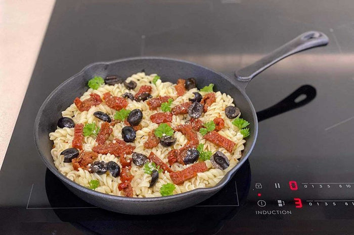 Padella in ghisa Kinghoff KH-2251 da 20 cm per una distribuzione uniforme del calore