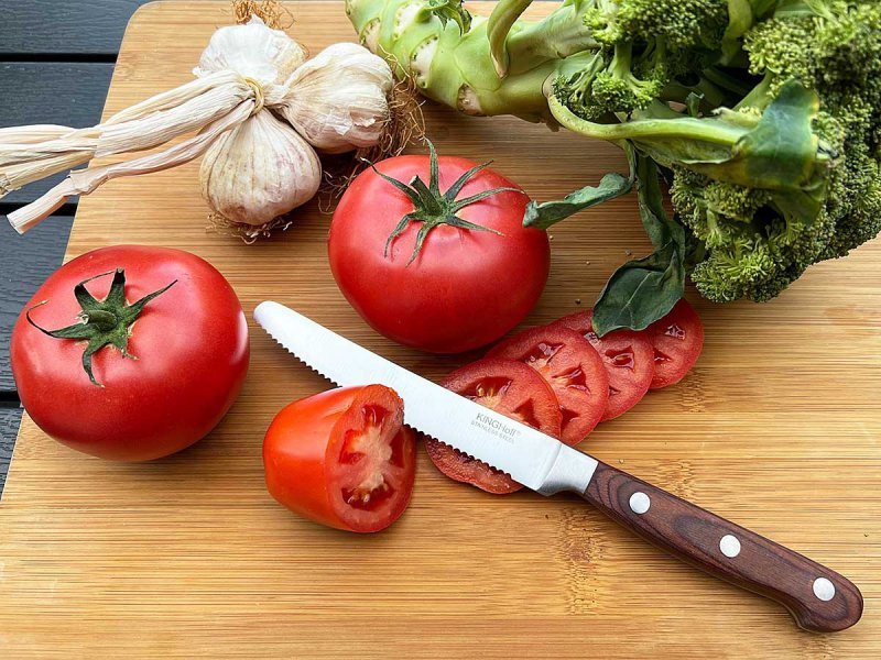 Coltello seghettato per pomodori Kinghoff KH-1702 per verdure morbide