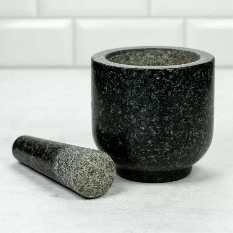 Mortaio in granito Kinghoff KH-1679 per macinare spezie ed erbe aromatiche