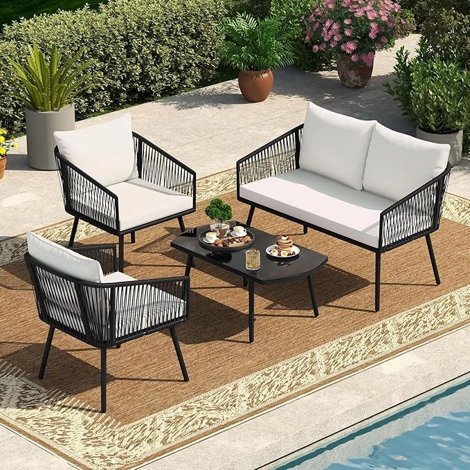 Set di 4 Pezzi in Corda PE da Giardino, Set Bistrò con Divano, Tavolino in Vetro Temperato, 2 Poltrone e Cuscini, Mobili da Giardino da Esterno per Cortile e Piscina