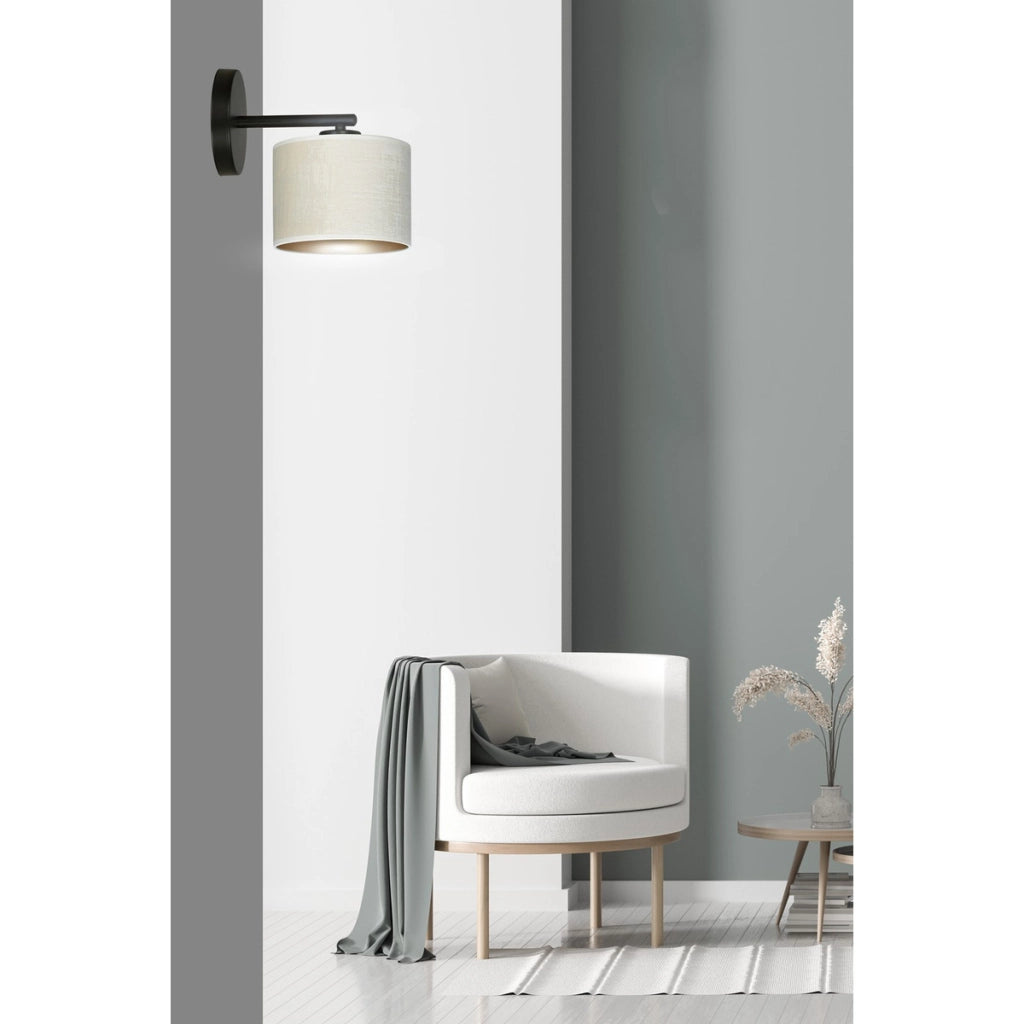 Applique Hilde in acciaio nero con paralume bianco