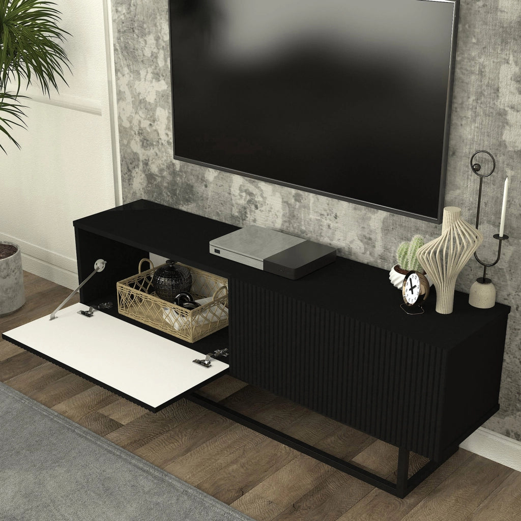 Mobile Porta TV Verpsboga a 2 Ante Decorative e Telaio in Metallo 135x32x47 cm - Nero [en.casa]