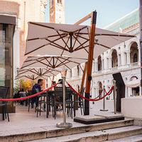 Ombrellone Decentrato da Giardino 2,2x2,2m Braccio in Legno Ecrù