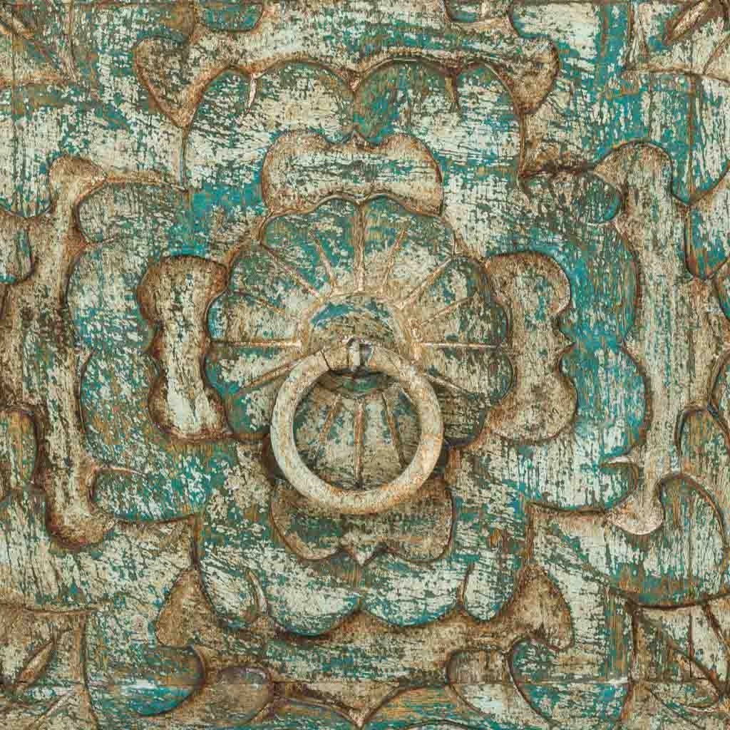 Comodino in legno intagliato verde 50x40x59