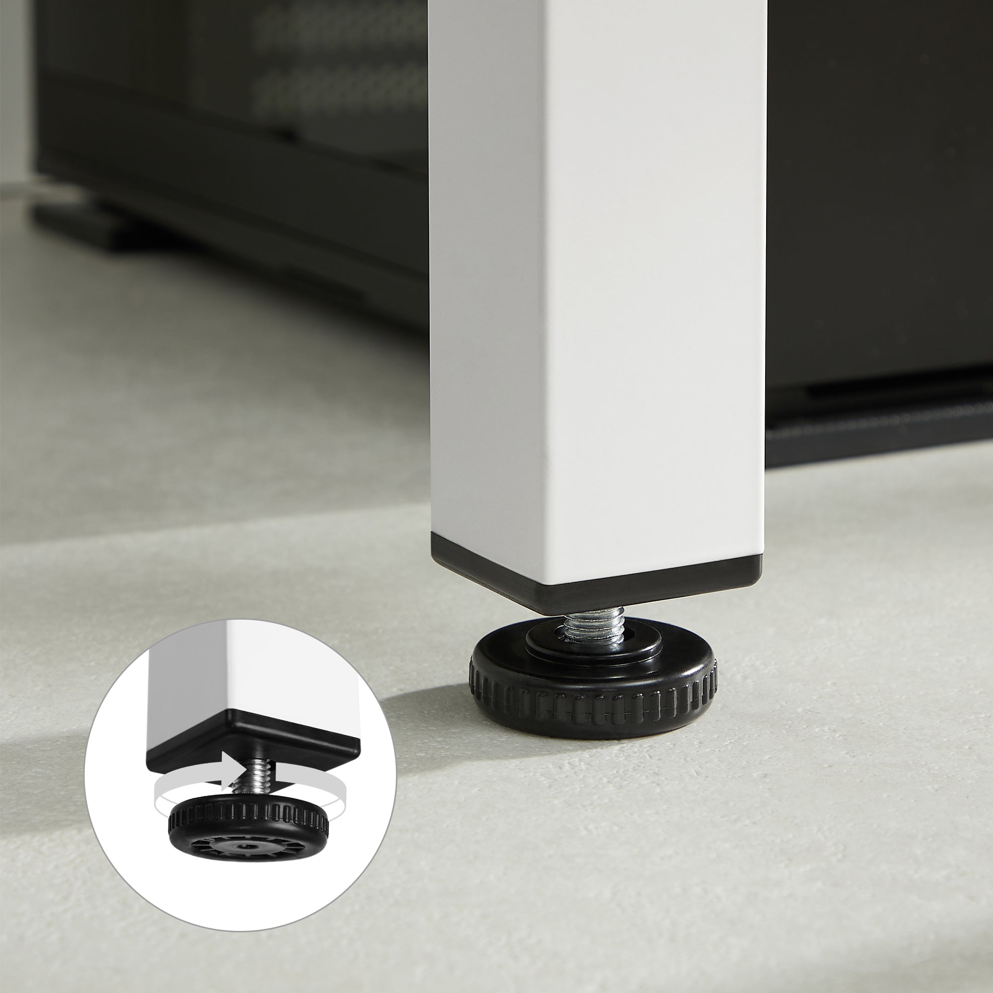 Tavolo Valora ROVA in rovere con gambe bianche, stile moderno per sala da pranzo