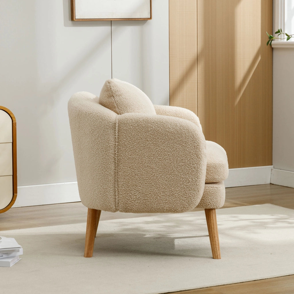 Poltrona in tessuto teddy con cuscino schienale sfoderabile, seduta spessa e base in legno massello per relax beige