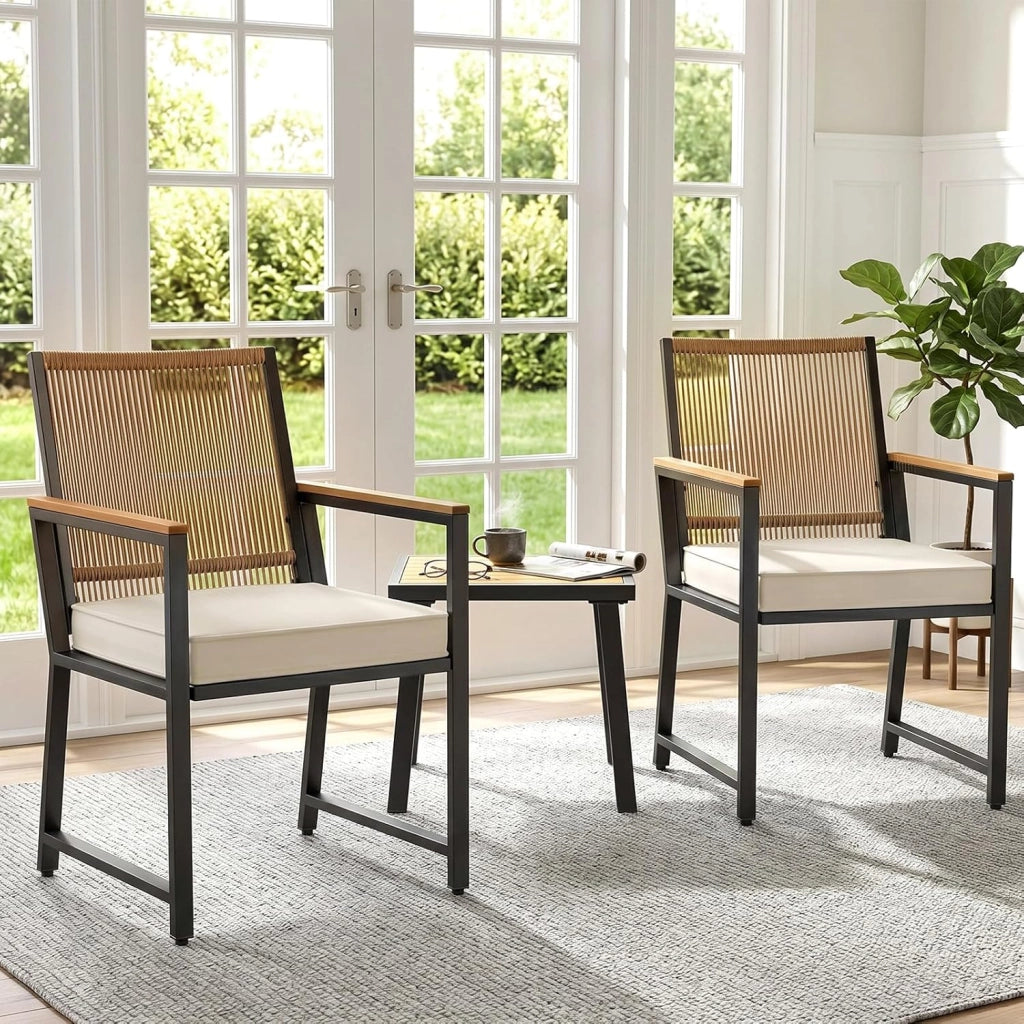 Set di mobili da giardino in rattan, 3 pezzi, 2 sedie da giardino in rattan con tavolo, fino a 160 kg, resistente alle intemperie, braccioli in WPC, set di mobili da terrazza, giardino