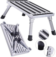 Scala a 2 in 1 flessibile da 47x30x23cm - Massimo carico 150 kg - Piastra di lavoro - Ideale per cucina, bagno e campeggio - Hanger pieghevole con superficie antiscivolo