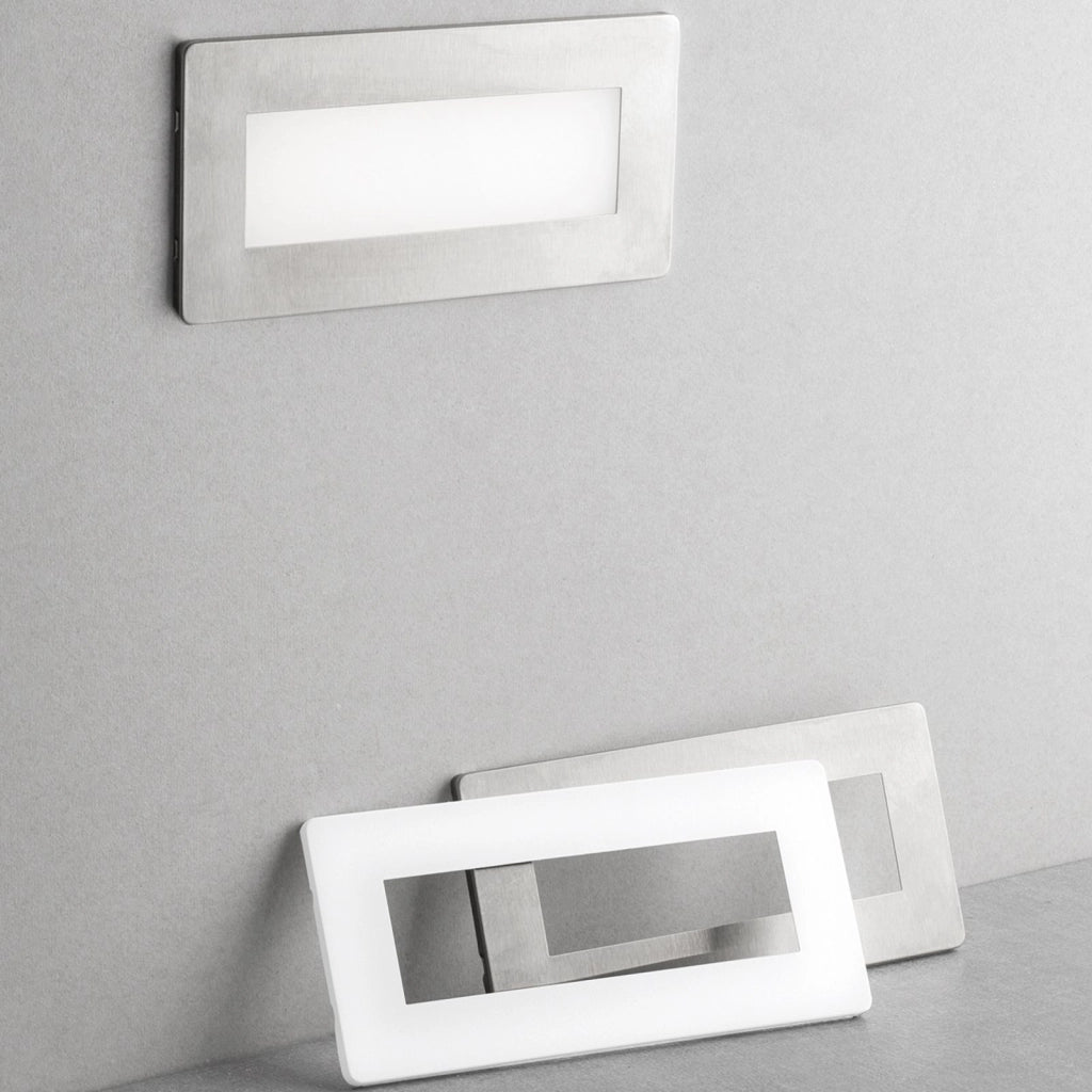 SEGNAPASSI LED A INCASSO BOLT BIANCO E NIKEL 5W 650LM CCT 2800K-6500KIP65 181X47X81MM CON SENSORE MOVIMENTO E CREPUSCOLARE