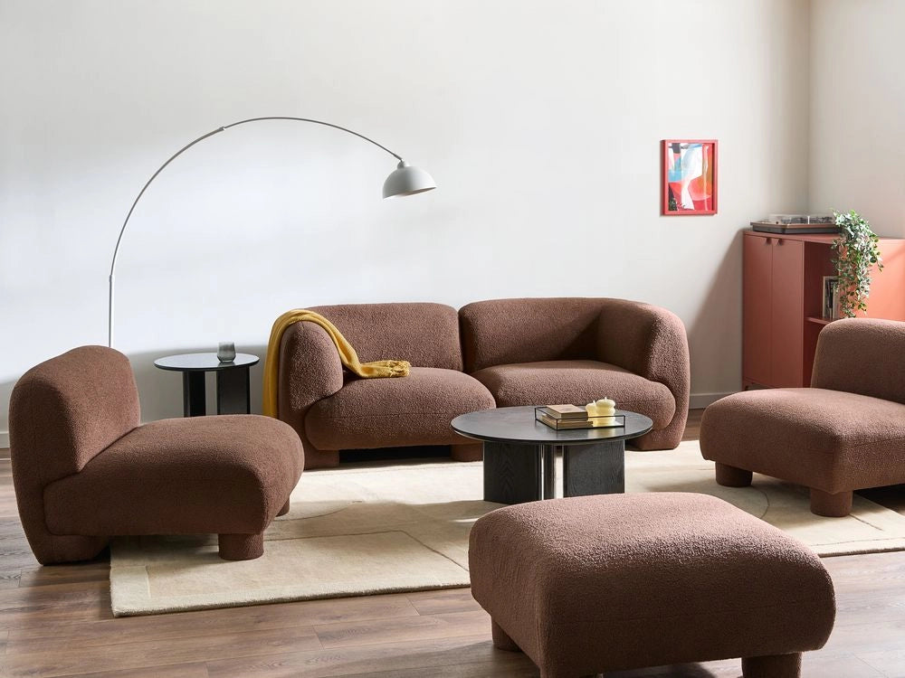 Set da salotto 4 posti con pouf, modulare dal profilo ribassato in stile organico e curvo marrone