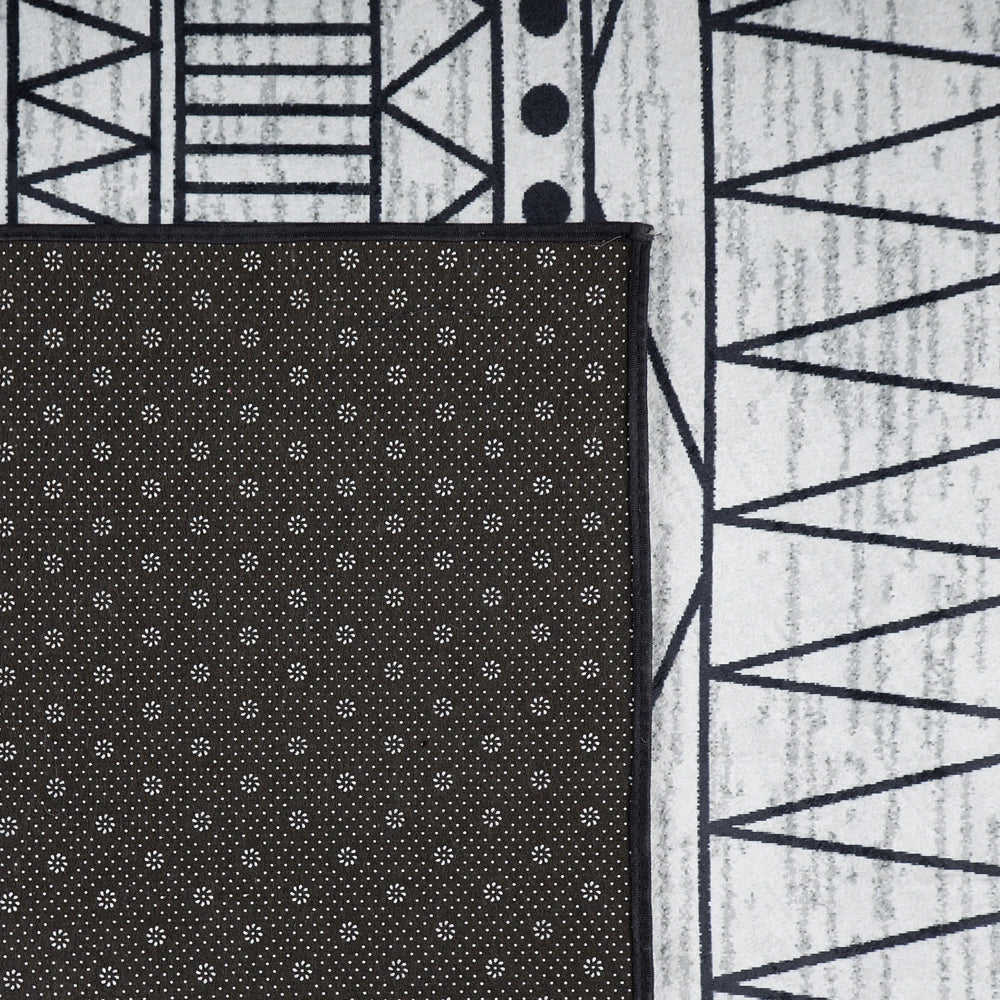 Tappeto Nero e grigio poliestere 140 x 200 cm a pelo corto motivo geometrico