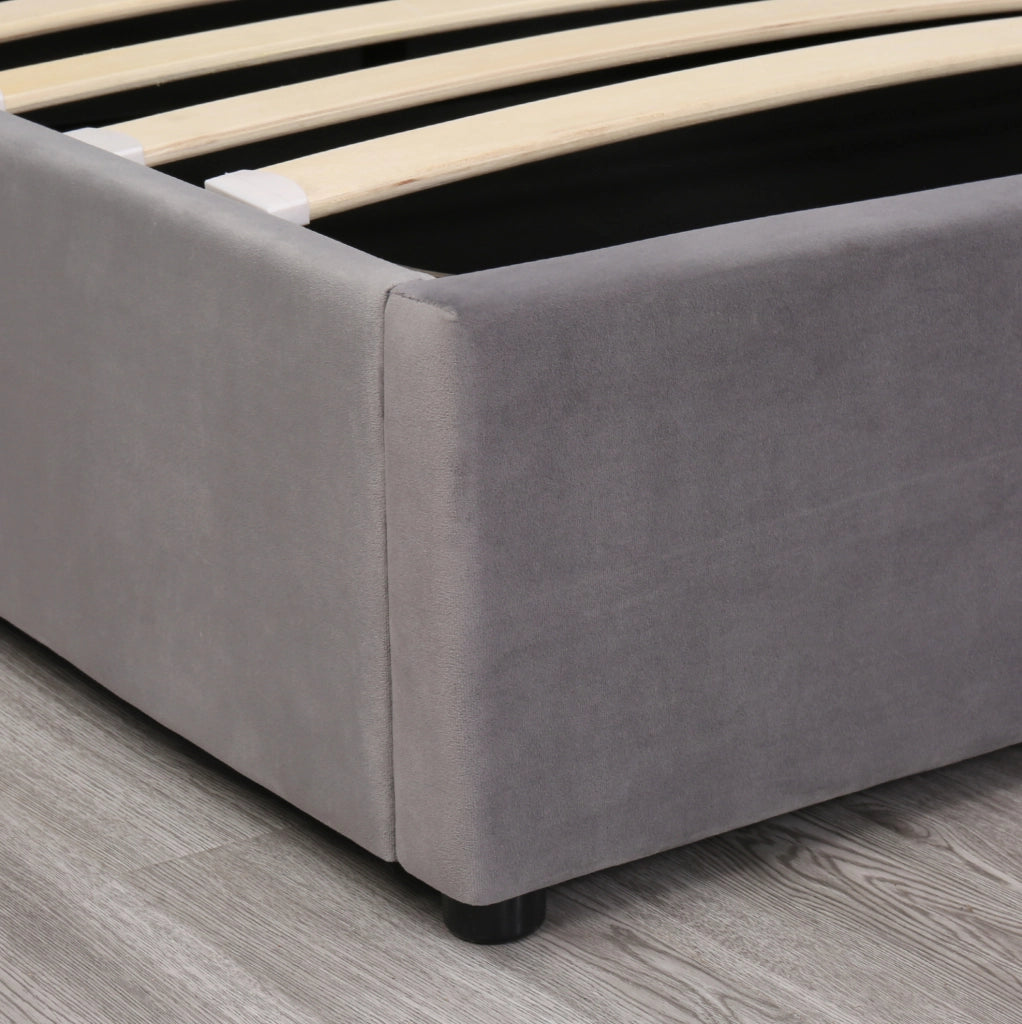 Letto imbottito in velluto grigio con contenitore e rete a doghe