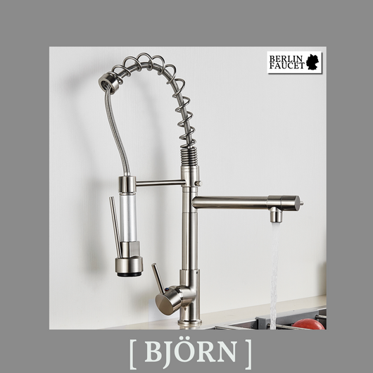 Bjorn | Rubinetto da parete gastronomia oro lucido Rubinetto cucina professionale in acciaio inox con due doccette|doppio lavello da parete ristorante