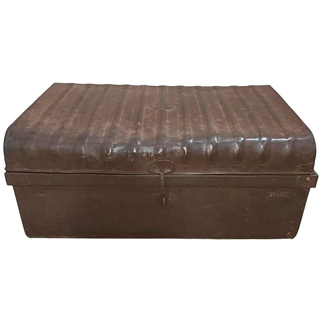 Valigia artigianale in metallo, 67x37x25h cm