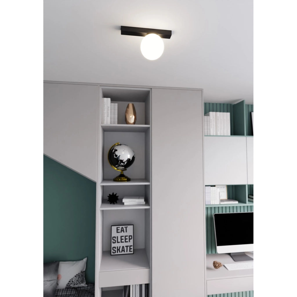 Lampada a plafone FIT in metallo nero e vetro opalino