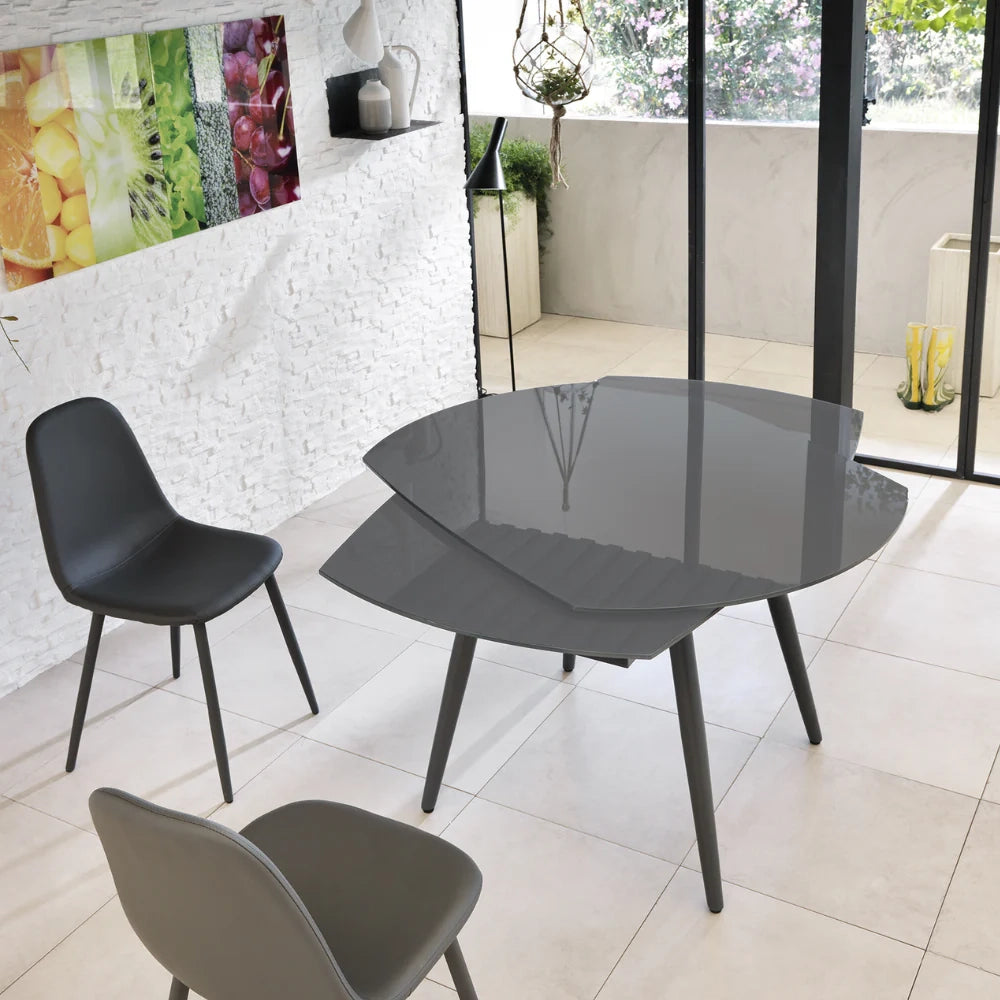 Tavolo da pranzo allungabile in vetro temperato grigio Ricky 120-180x90 cm fino a 8 posti | Duzzle