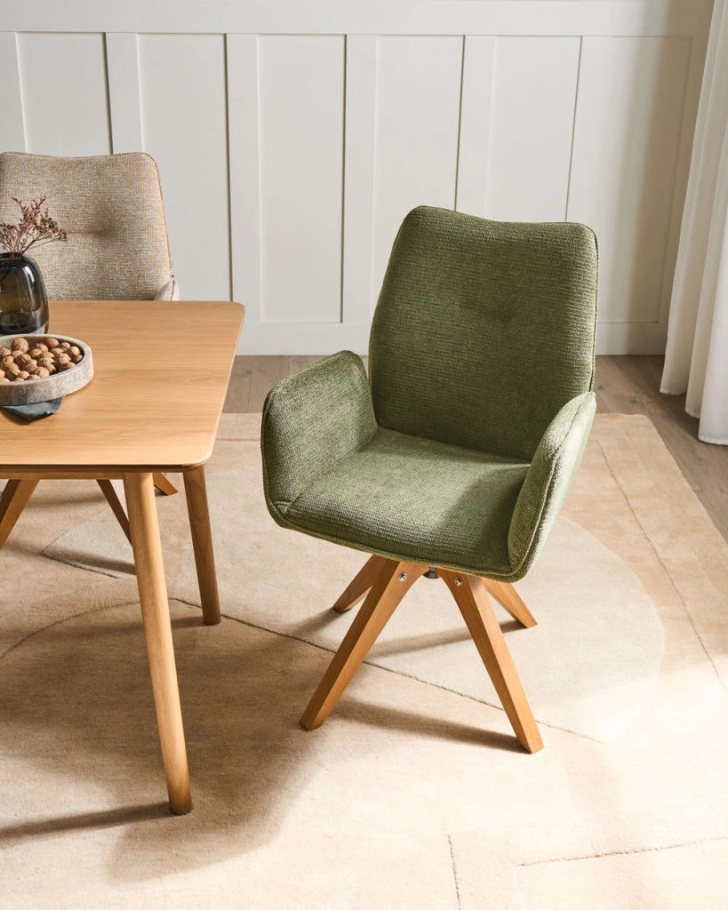 Sedia da pranzo girevole con schienale alto in lino verde stile scandinavo
