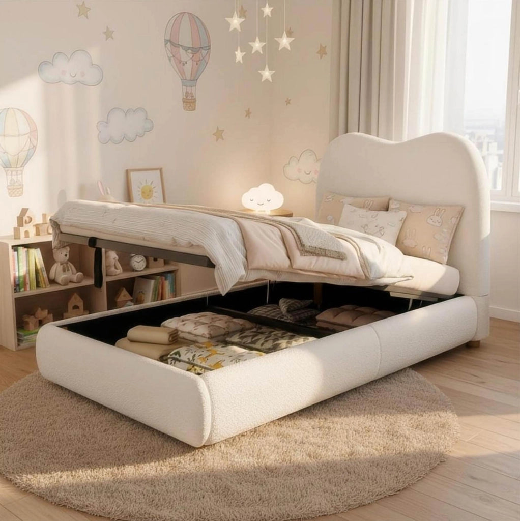 Letto per bambini imbottito con vano contenitore e rete a doghe; tessuto bouclé beige