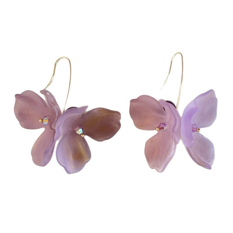 Squisiti e unici orecchini tridimensionali a forma di fiore viola per donna, nuovo modello 2026, lussuosi e sofisticati, perfetti per un look da vacanza.