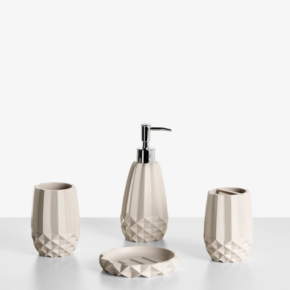 Set di 5 accessori da bagno in poliresina beige: portasapone, dispenser per sapone, scopino per WC, bicchiere e portaspazzolino