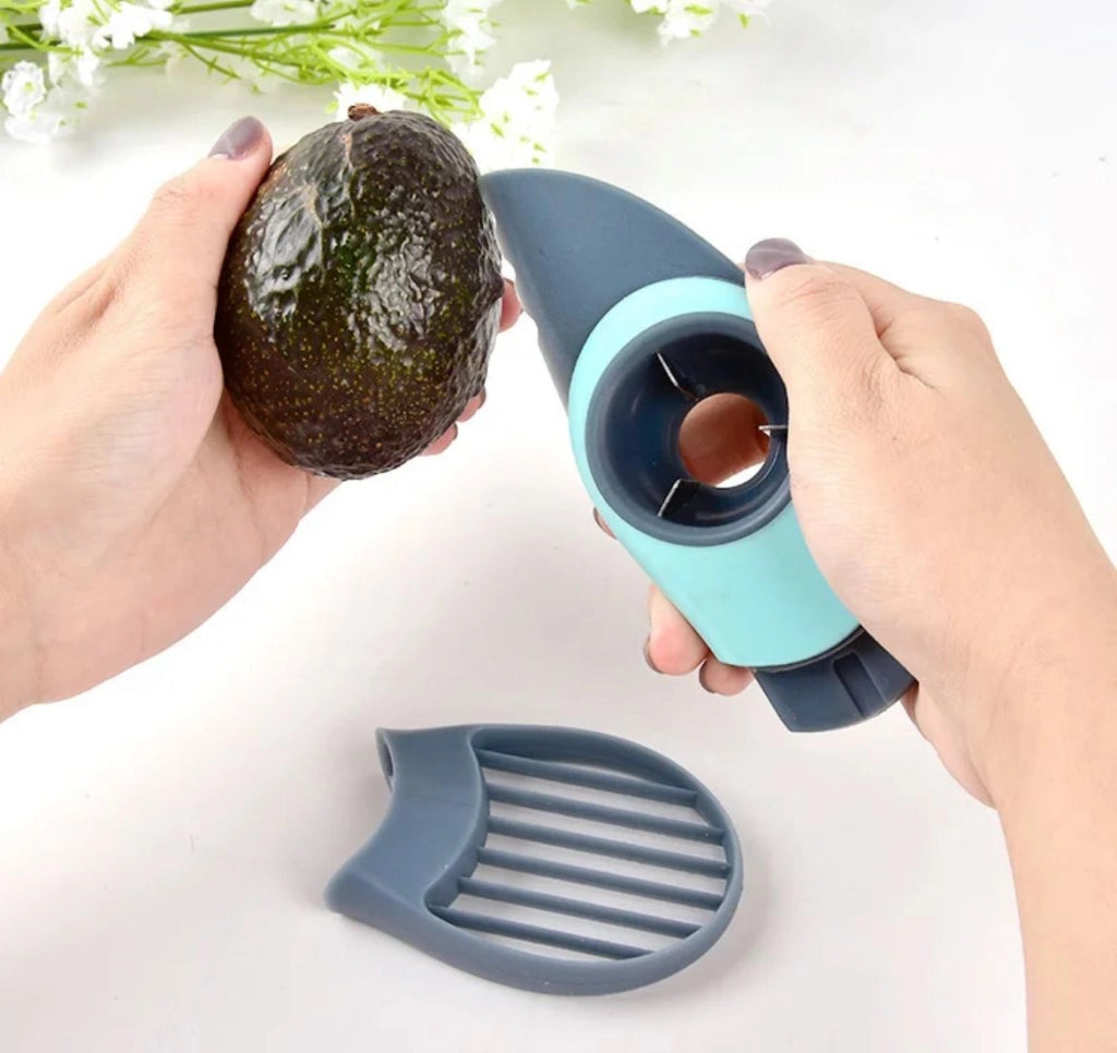 Taglia Avocado 3 in 1 Taglia, Denocciola e Affetta 19.5cm  07921