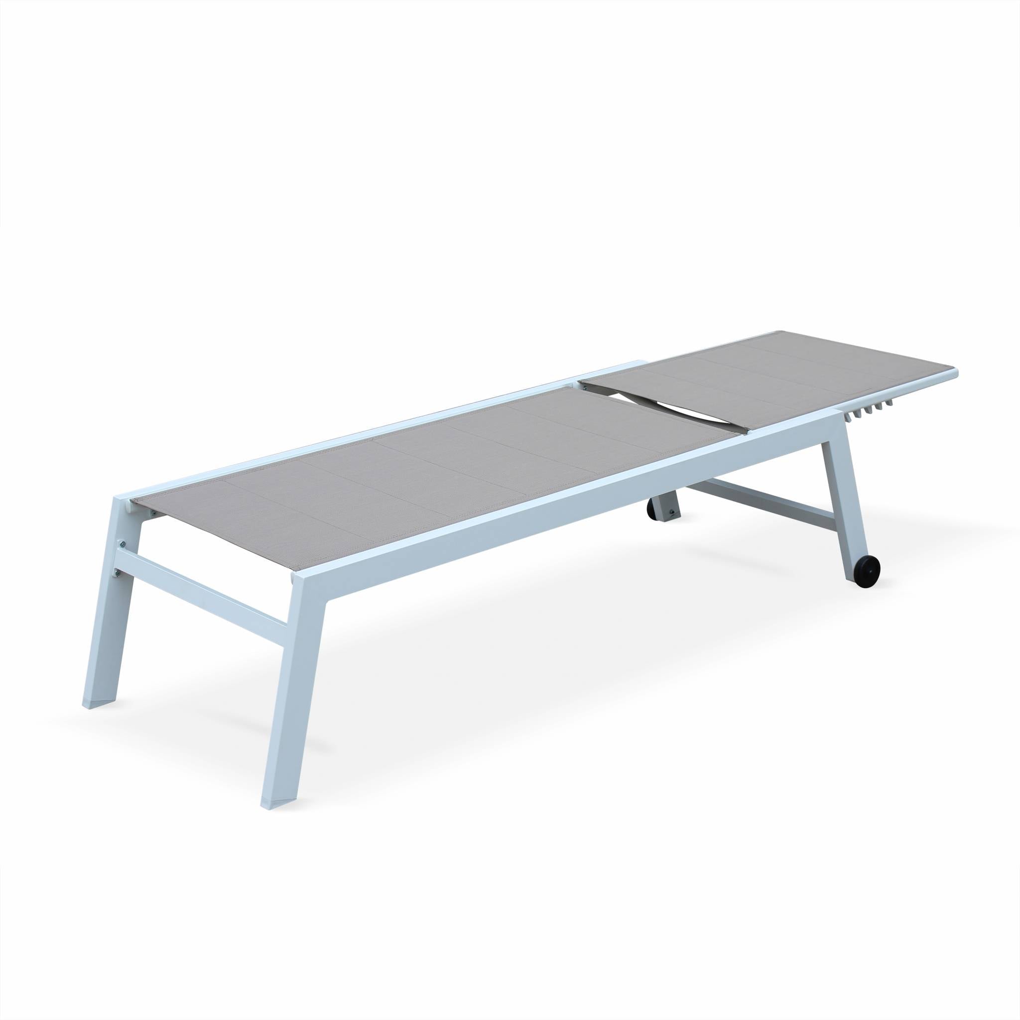 Lettino prendisole in allumino e textilene trapuntato, bianco