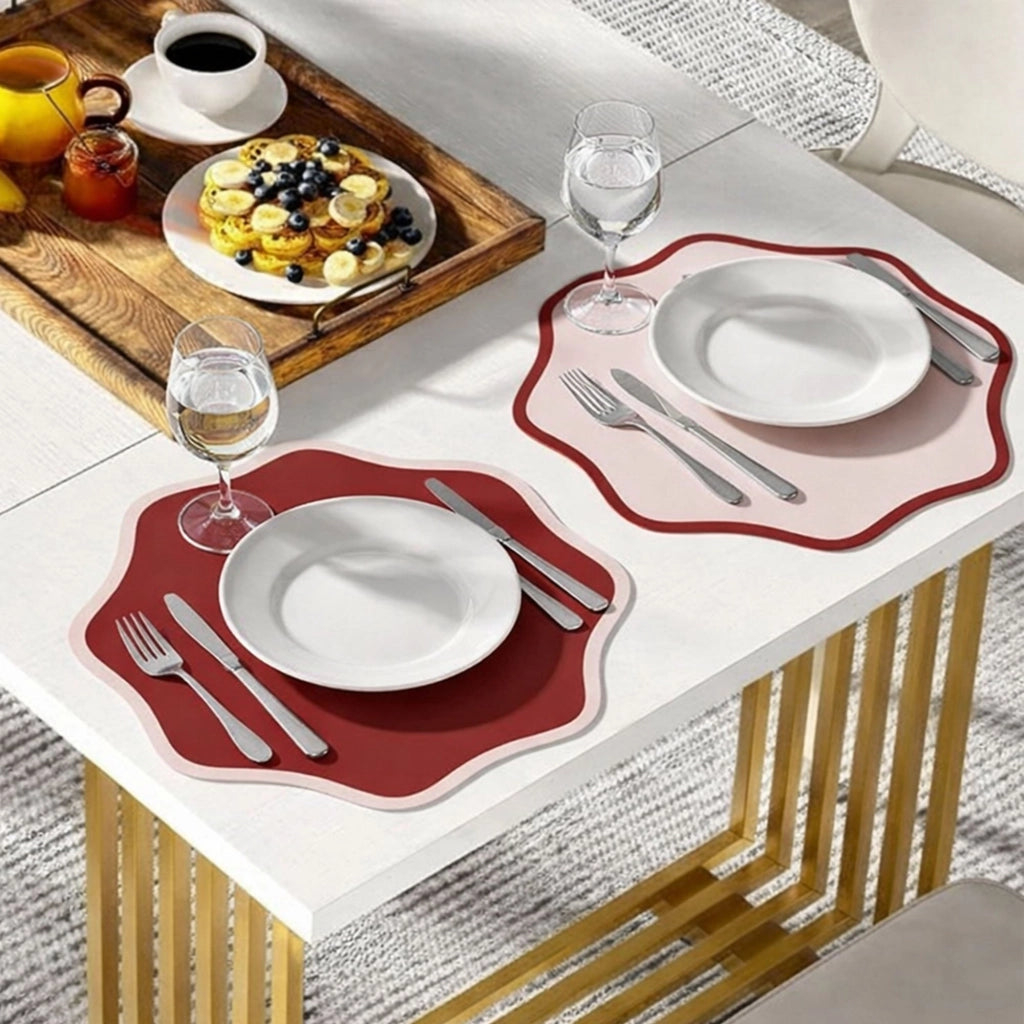 Hati, Tovaglietta Americana set da 2, Bordo Ondulato, Coppia Bicolore Made in Italy, 40x40 cm Rosso