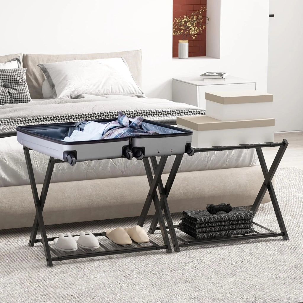 Portavaligie Pieghevole in Metallo 2 Pezzi 68 x 45 x 57 cm, Cavalletto Reggivaligie Multiuso con 2 Ripiani, Portabagagli Salvaspazio per Casa e Hotel Robusto, Portata 80 kg (Nero)