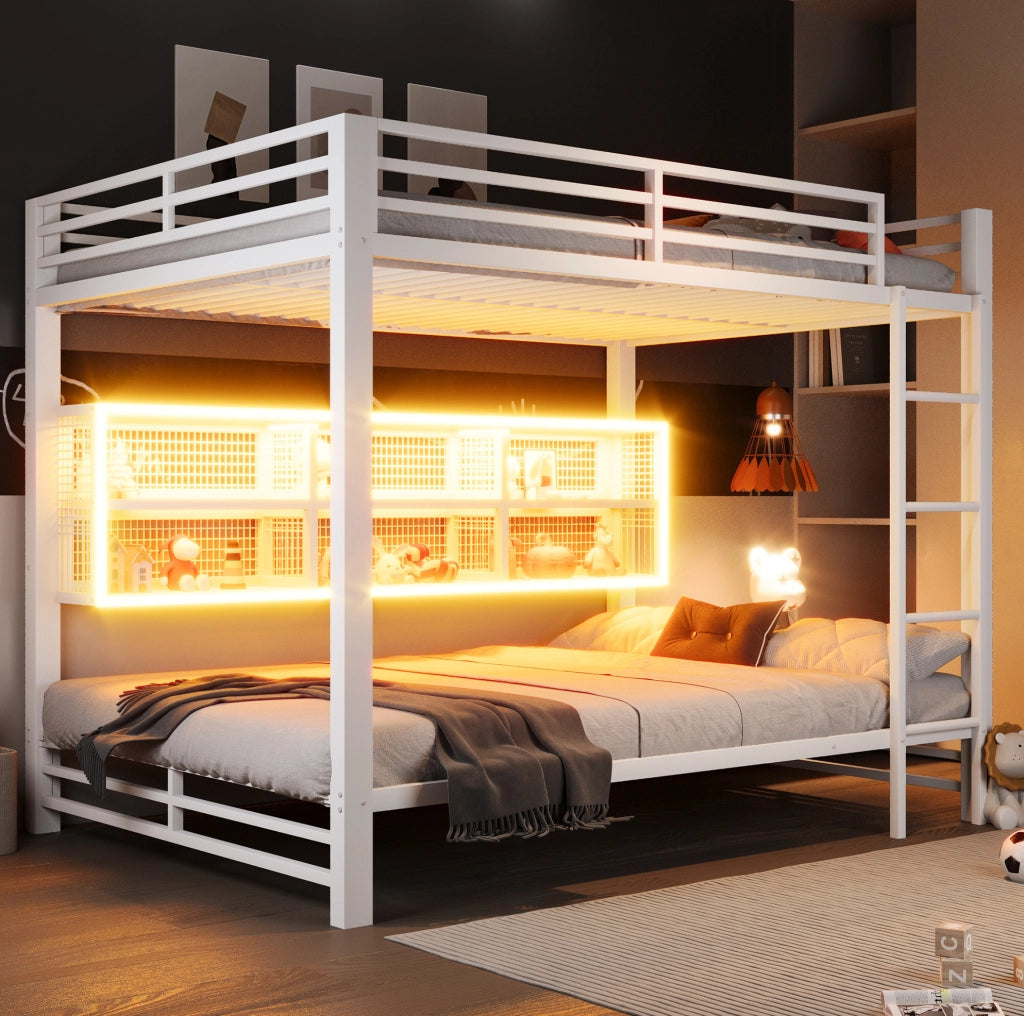 Letto a castello 140x200 cm in metallo bianco con 6 armadietti e LED