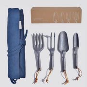 Kit di attrezzi per giardinaggio EcoAmour, 4 pezzi – kit di attrezzi per giardinaggio ergonomico, senza riflessi e leggero per giardini, balconi e letti di suolo – robusto, in acciaio inossidabile, con zaino