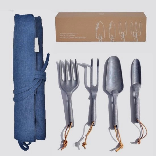 Kit di attrezzi per giardinaggio EcoAmour, 4 pezzi – kit di attrezzi per giardinaggio ergonomico, senza riflessi e leggero per giardini, balconi e letti di suolo – robusto, in acciaio inossidabile, con zaino