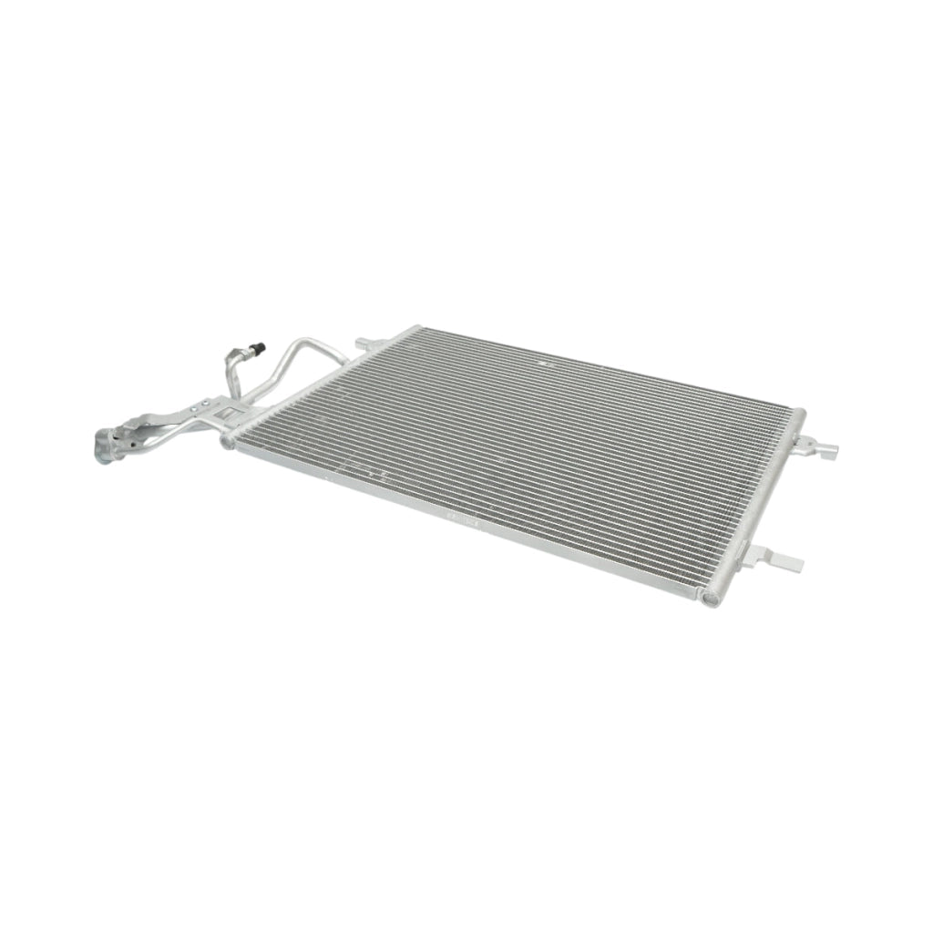 Radiatore climatizzazione (condensatore AC) – VW Passat, Skoda Superb Dimensioni: 570 × 420 × 16 mm Codici OEM compatibili: 1924005393