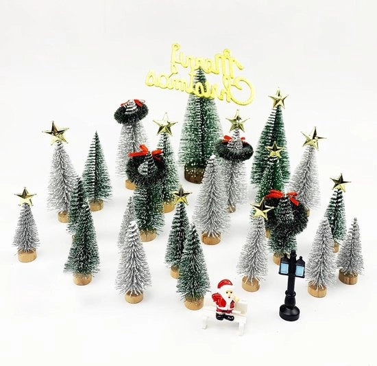 Mini albero di Natale - Piccola Den con base in legno per Natale in casa - decorazione da tavolo per Natale (42 pezzi)