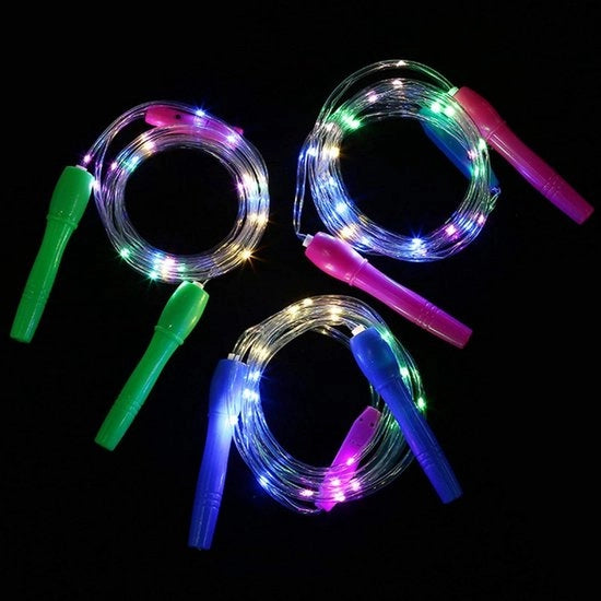 Tre pezzi di filo di luce con illuminazione LED, lunghezza regolabile e colore casuale - modi di lampeggiamento rapido/lento per allenamento e festa