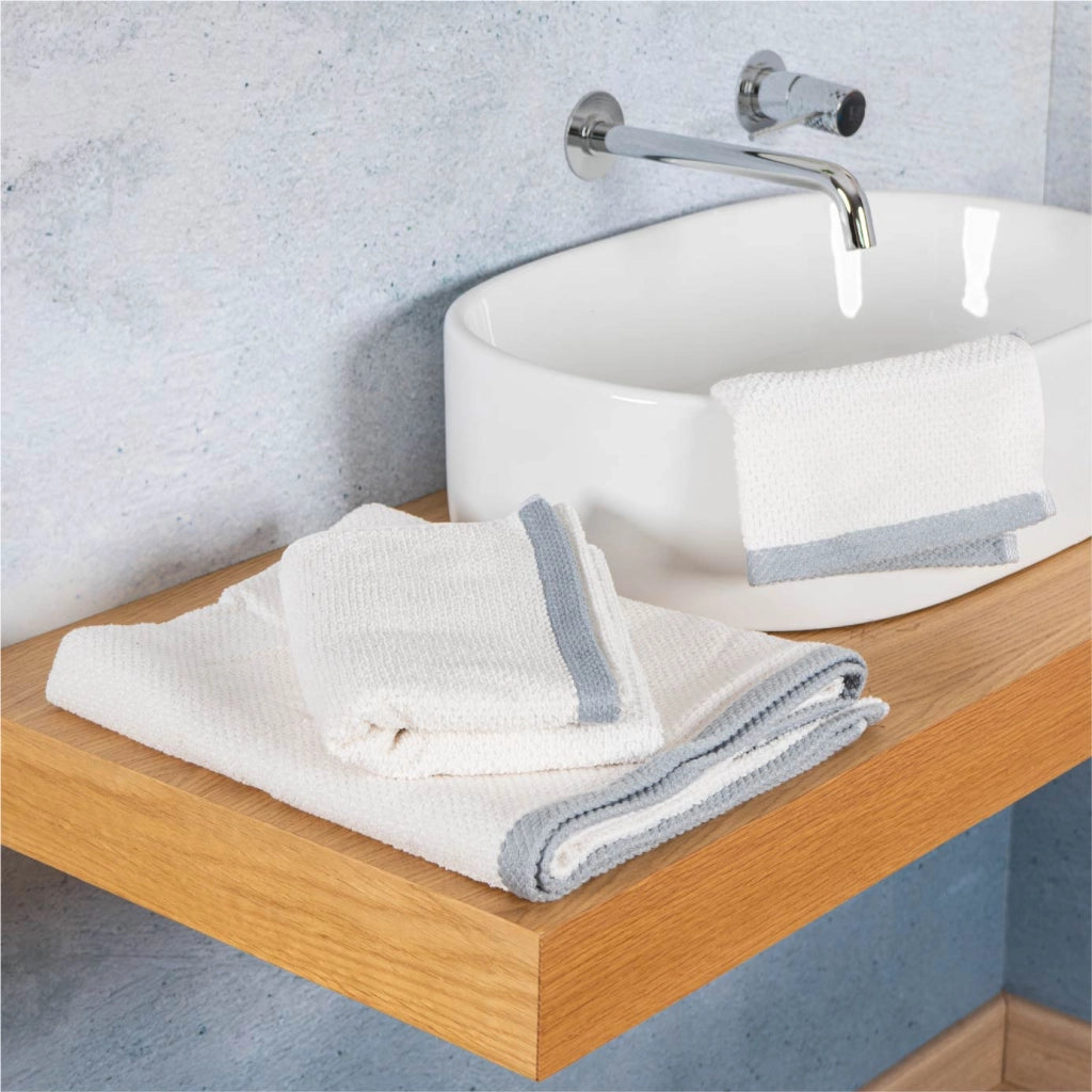 Set Asciugamani Bagno 3 Pezzi in Cotone 100% 430 GSM, Telo Doccia 70x140 cm, Asciugamano Viso 50x100 cm e Ospite 40x50 cm, Effetto Popcorn Morbido e Assorbente Bianco-Grigio