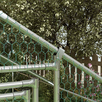 Recinto per Galline da 12 mq 300x400x195 cm per 12-18 Animali con Tetto Impermeabile Mangiatoia e Posatoio Argento