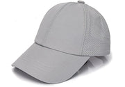 Casco da Baseball per Donna con Crocchia Alta e Messa in Pelo, Capello con Pizzo Regolabile e Lenzuolo di Rete Rapido - Grigio Chiaro