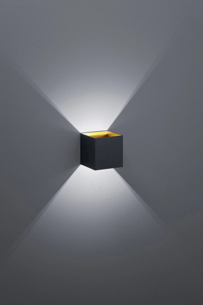 LOUIS APPLIQUE LED 4,3W 430lm, 3000K CUBO BI-DIREZIONALE COLORE NERO H.10CM
