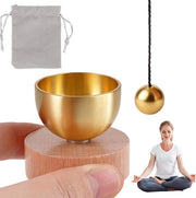 Set di Campanelli Tibetani Mini, Ø 3 cm, Piuma di Campanello e Tasca in Pelle e 1 Boccia di Campanello in Ottone, Campanello Mini a Mano, per Guarigione Olistica, Riduzione Stress, Meditazione e Rilassamento