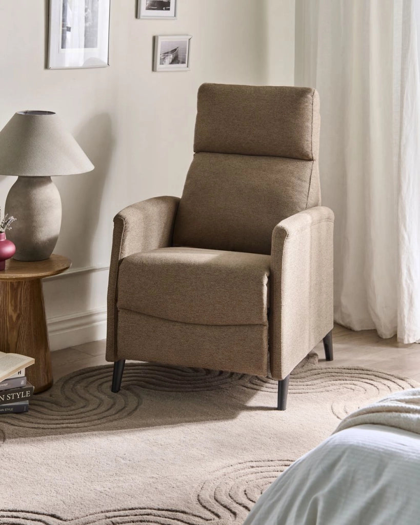 Poltrona Reclinabile Retrò con Schienale Regolabile in Tessuto marrone stile Design Retrò
