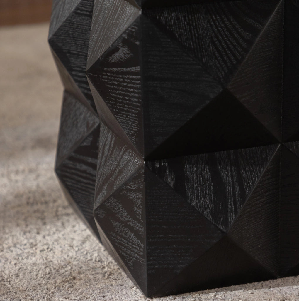 Tavolino laterale retrò nero con rilievo, legno massello e MDF