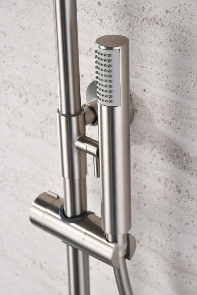IMEX Colonna Doccia Miscelatore Monza Monocomando, Asta Estensibile, Soffione 20 cm Anticalcare, Cartuccia Ceramica 35 mm, Acciaio/Ottone, Nikel Spazzolato, Imex-BDM039-NQ