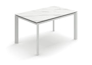 Tavolo Allungabile Account 24, Top in Ceramica Marmo Calacatta Opaca, Struttura in Metallo Verniciato Bianco, Dimensioni 140/220 cm