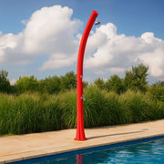 Colonna Doccia Ecologica Rossa in Polietilene HD con Serbatoio da 25 Litri e Lavapiedi per Giardino e Piscina STARMATRIX RIO RED