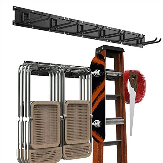Verstilizzabile Scaffale per Gli Strumenti 121cm, Spuntone per Parete in Metallo con 3 Binari 6 Ganci per gli Strumenti, Organizzatore per Gli Strumenti per Garage, Sottoterra, Officina, Organizzatore per Aspirapolvere, Nero