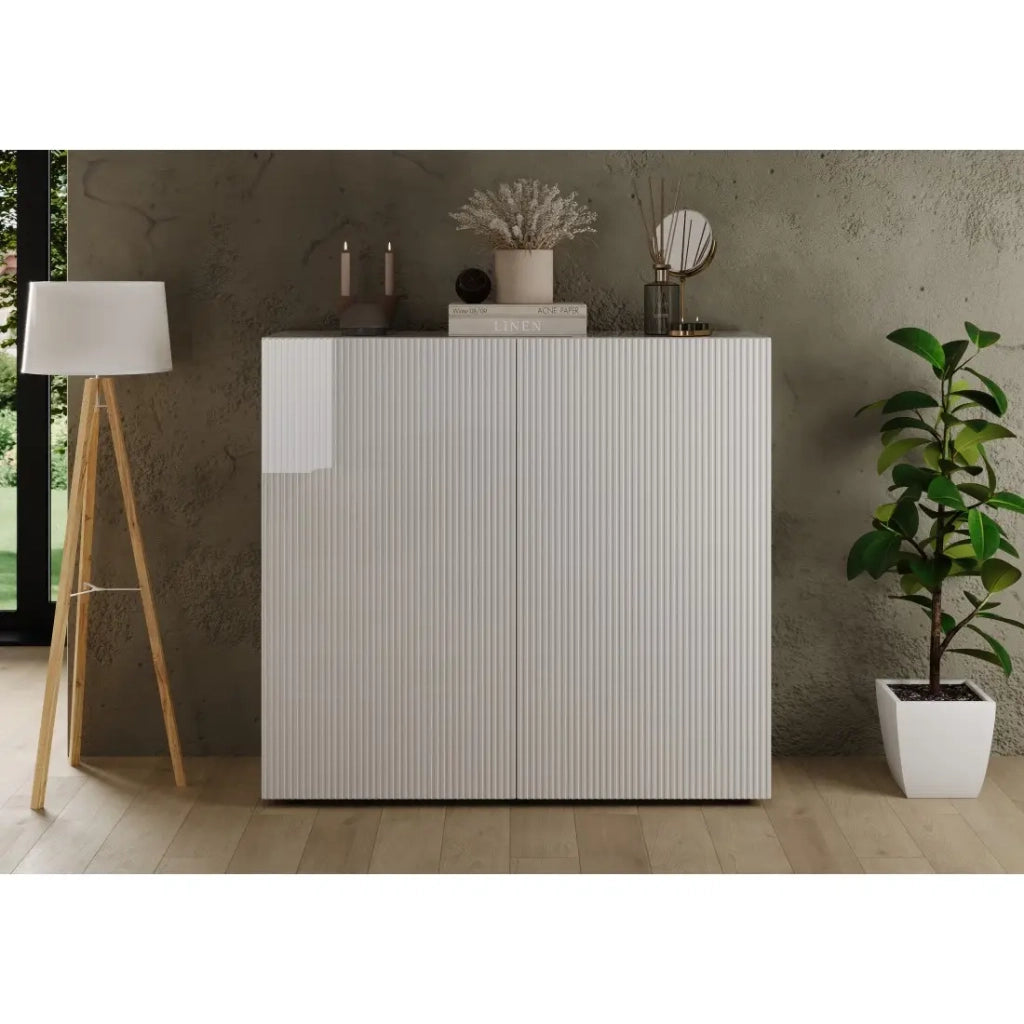 Buffet alto SCENA – L121 x H111 x P42 cm – 2 porte – Bianco lucido