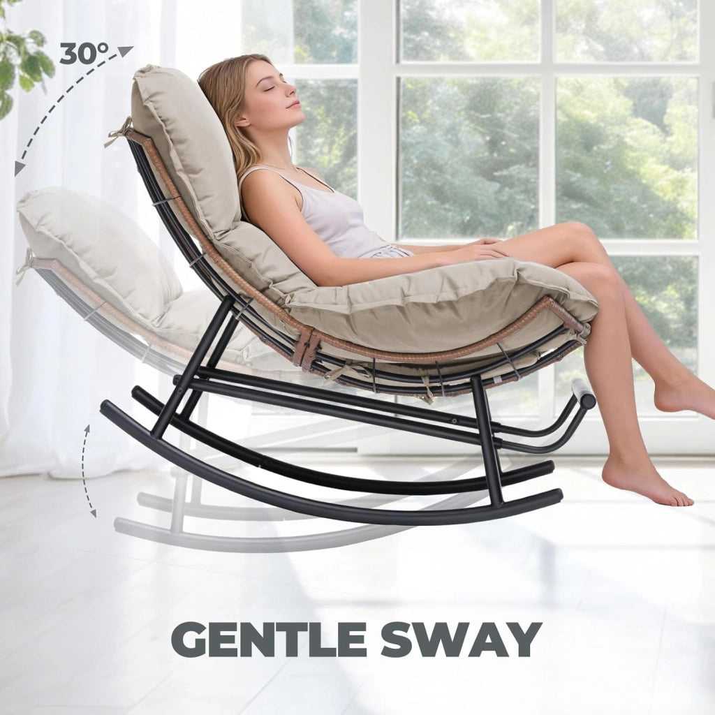 Sedia a dondolo, poltrona relax, struttura in acciaio, poggiapiedi estraibile, portata fino a 136 kg, per dormire, soggiorno, terrazza, giardino, beige