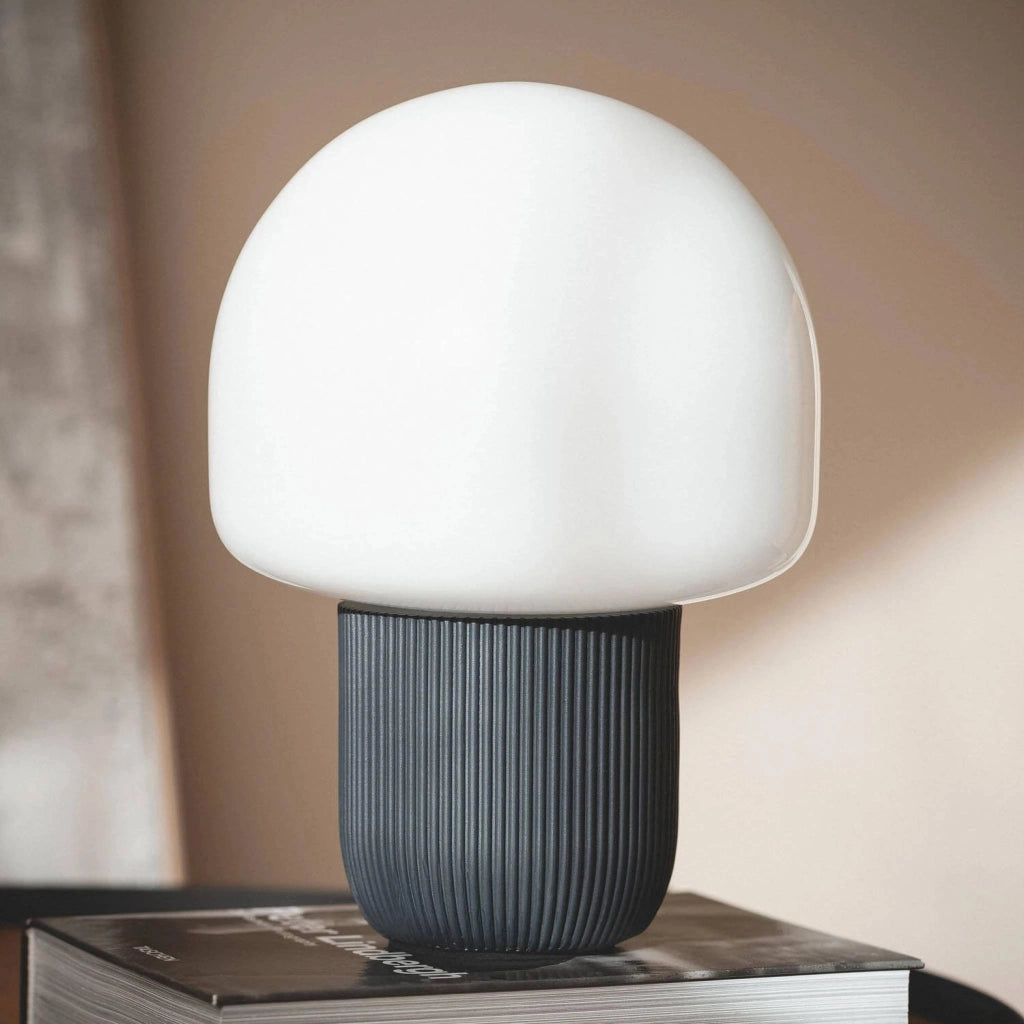Lampada da tavolo da interno in resina e pvc, ø18cm, nero